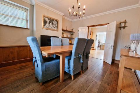 Avalon Bath Road, Leonard Stanley, Stonehouse, GL10 3LU