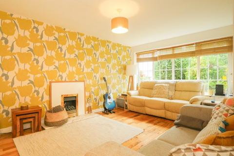 3 bedroom semi-detached house for sale, Clover Crescent, Calverley, Pudsey