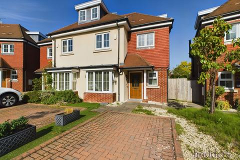 4 bedroom semi-detached house for sale, Highfield Park, Rowtown, Surrey, KT15