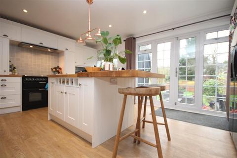 4 bedroom semi-detached house for sale, Beech Grove, Guildford