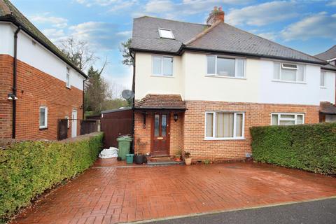 45 Beech Grove, Guildford, GU2 7UZ