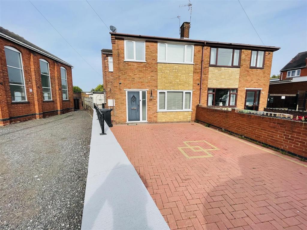 Heath End Road, Stockingford 3 bed semidetached house for sale £230,000