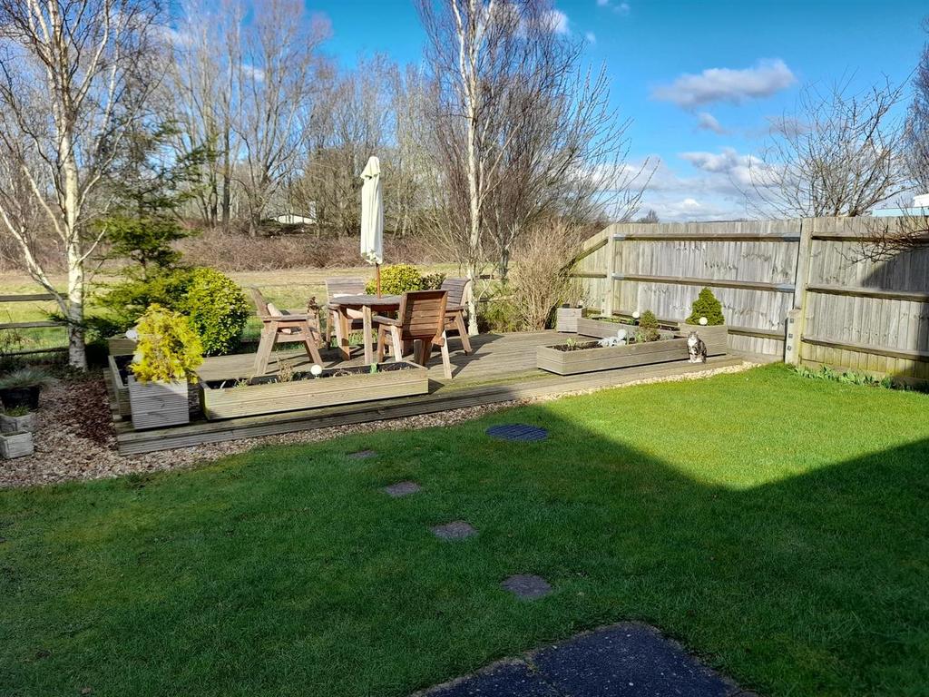 Rear Garden 1.jpg