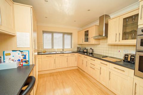 3 bedroom detached house for sale, Old Dairy Court, Hockliffe