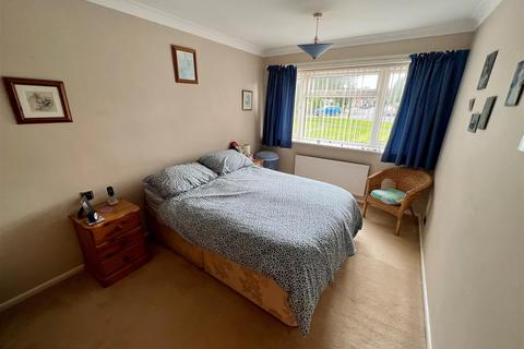 25 Boscobel Road, Shirley, Solihull, B90 4JY