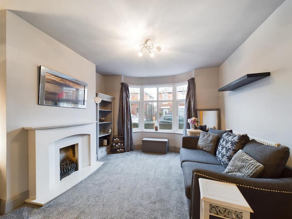 Hamilton Road, Bridlington 3 bed semidetached house for sale £180,000