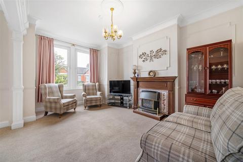32a Samos Road, Anerley, London, SE20 7TU