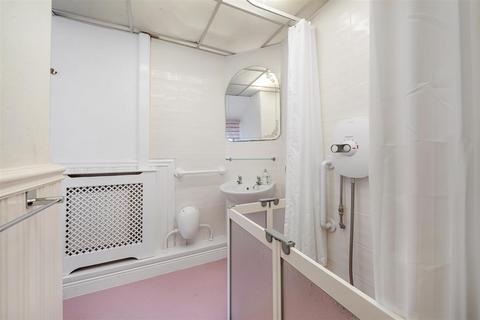32a Samos Road, Anerley, London, SE20 7TU