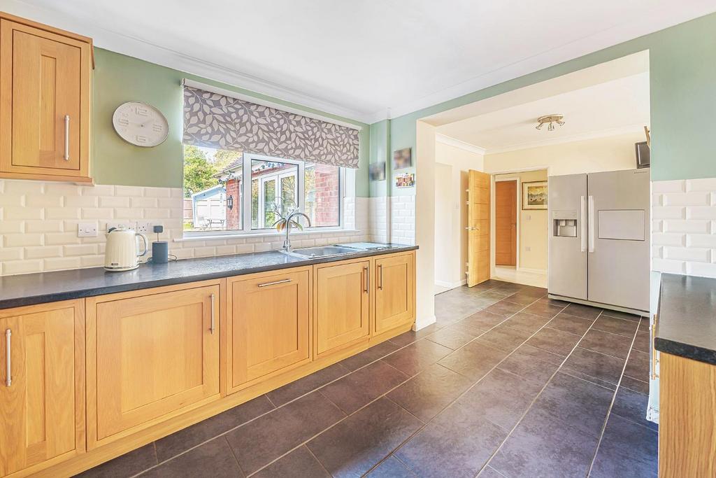 3rd view KITCHEN.jpg