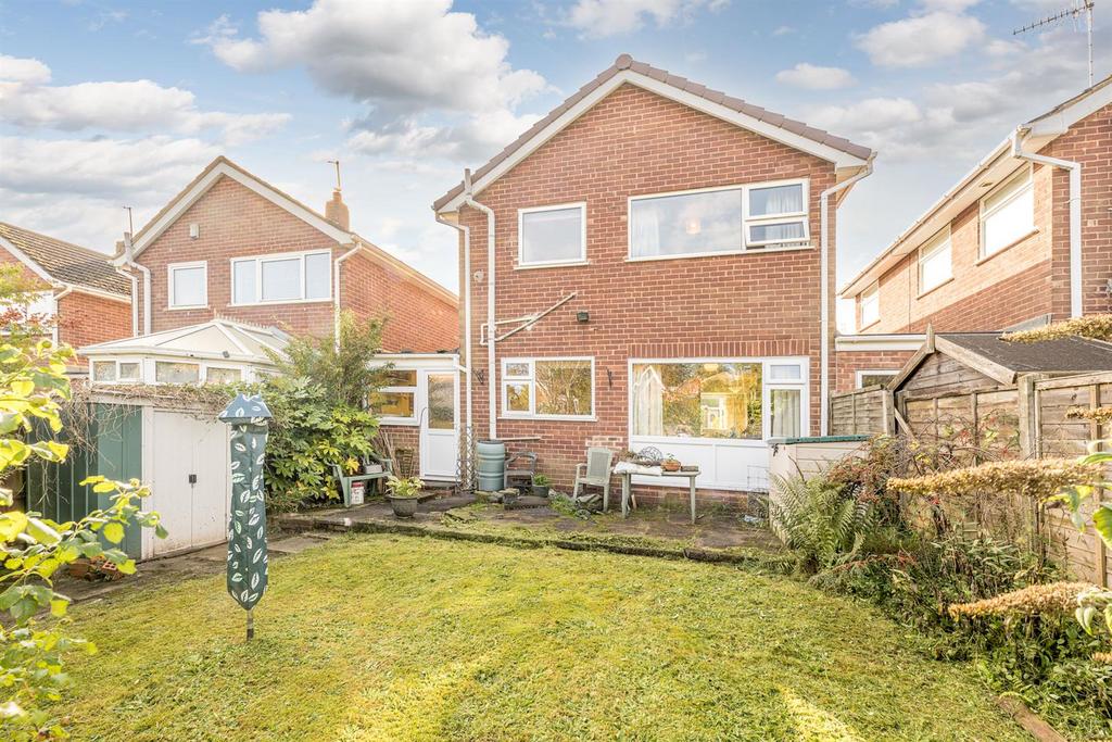 Spinney Close, Wordsley, DY8 5LA 3 bed link detached house for sale £