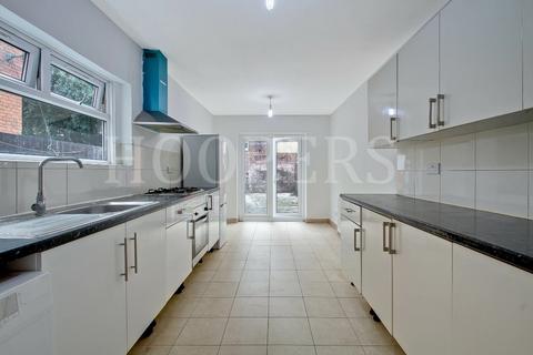 3 bedroom terraced house for sale, Howard Road, London, NW2