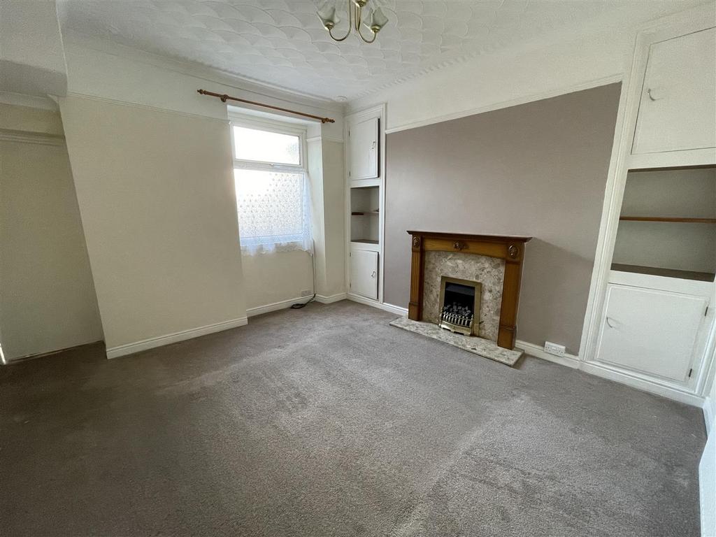 Wern Road, Llanelli 3 bed terraced house for sale £104,950