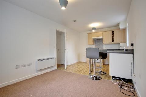 1 bedroom apartment for sale, Woodheys Park, Kingswood