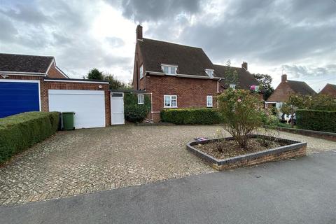 22 Stonelea Road, Hemel Hempstead, HP3 9JY