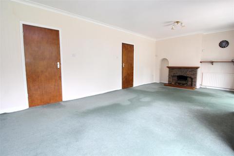 22 Stonelea Road, Hemel Hempstead, HP3 9JY