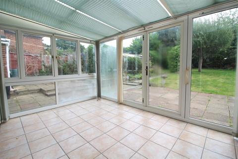 22 Stonelea Road, Hemel Hempstead, HP3 9JY