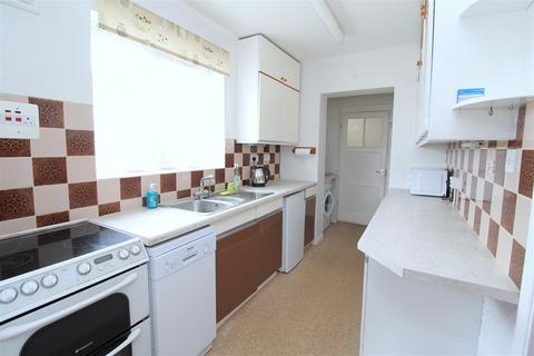 22 Stonelea Road, Hemel Hempstead, HP3 9JY