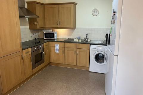2 bedroom flat for sale - High Street, Brownhills, Walsall, WS8