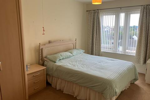 2 bedroom flat for sale - High Street, Brownhills, Walsall, WS8