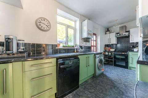 40 Moremead Road, London, SE6 3LR