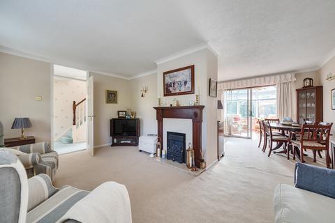 3 bedroom detached house for sale, Barnfield Close, Swanley, Kent