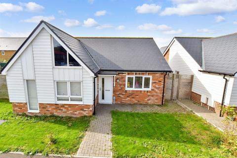 2 bedroom detached bungalow for sale, Pippin Close, New Romney, Kent