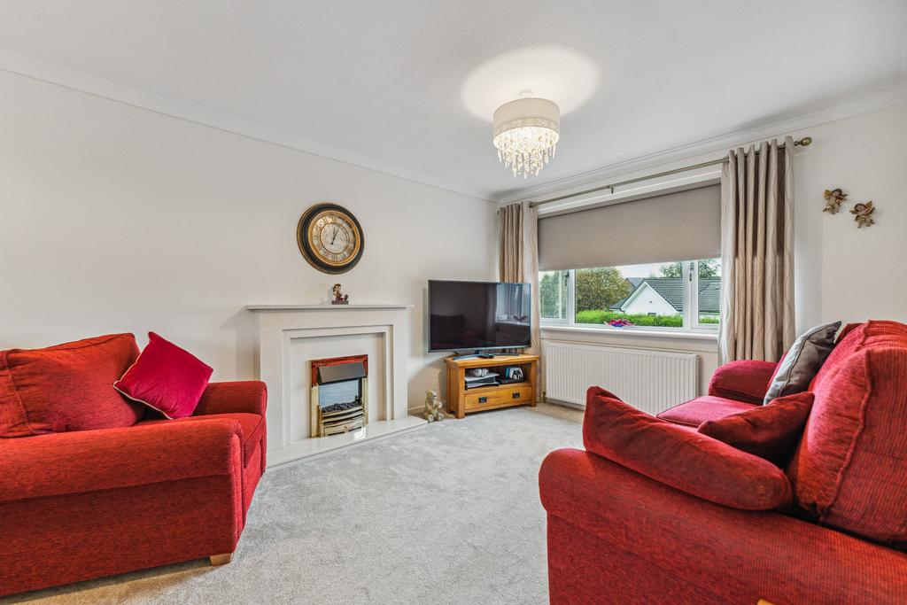 Bonnyton Drive, Eaglesham, East Renfrewshire, G76 0LS 2 bed apartment