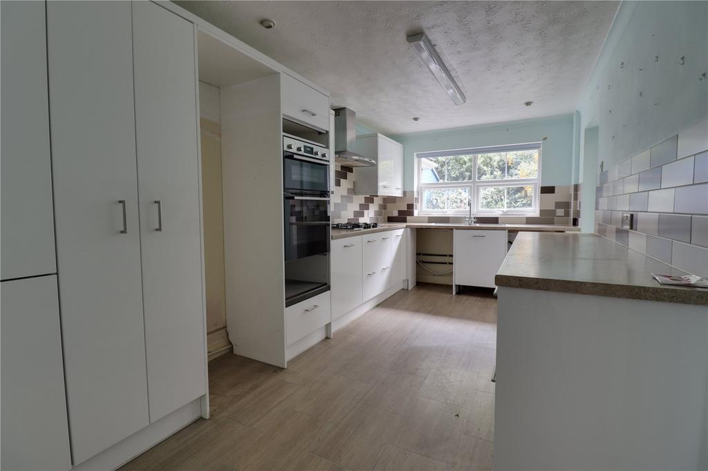 The Mead, Dunmow, CM6 4 bed detached house for sale £535,000