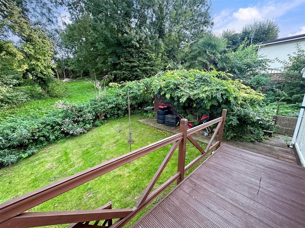 Lower Road, East Farleigh, Maidstone, Kent 2 bed park home for sale £