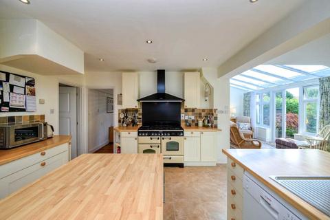 205 Kidmore Road, Caversham, Reading, RG4 7NW