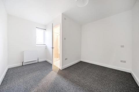 1 bedroom apartment to rent - Buckingham Road,  Aylesbury,  HP19