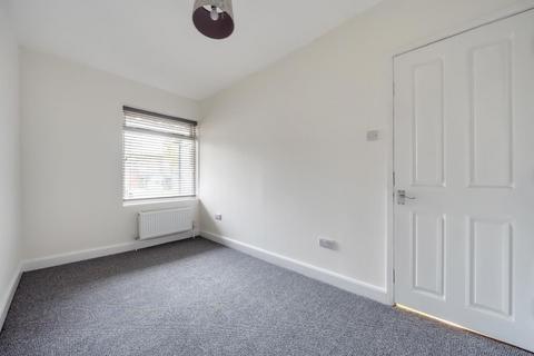 1 bedroom apartment to rent, Buckingham Road,  Aylesbury,  HP19