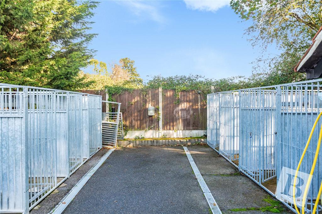 Open Air Kennels