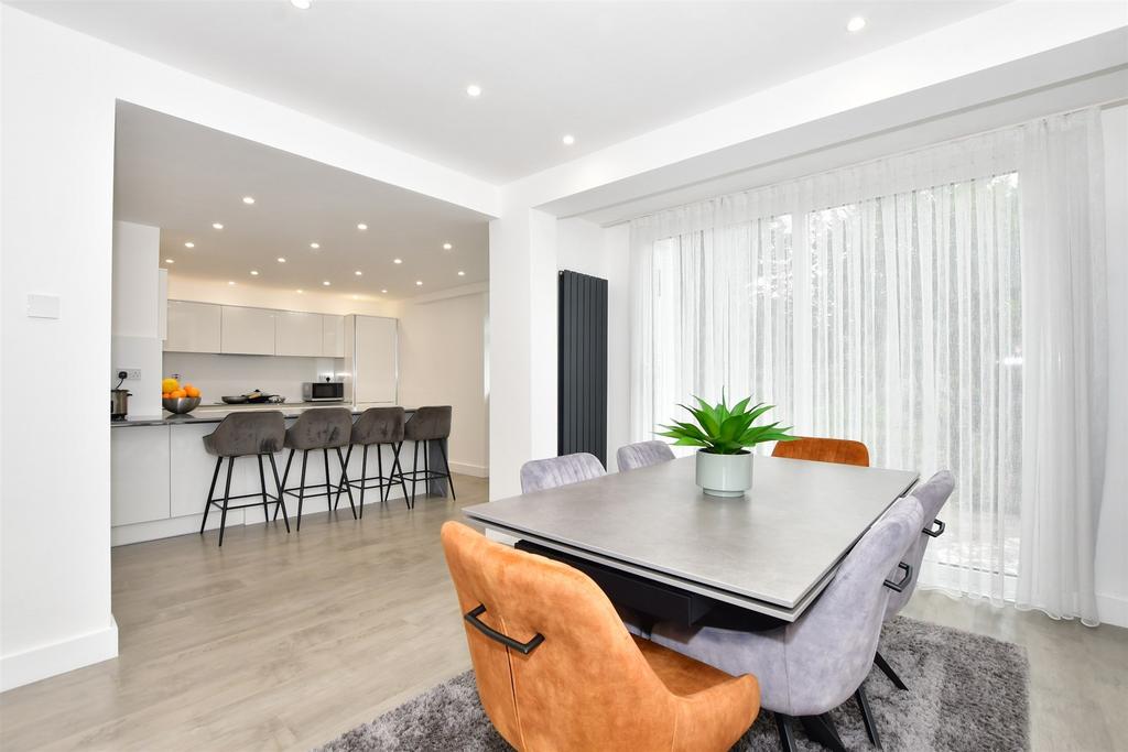 Coningsby Gardens, Chingford 5 bed end of terrace house for sale £750,000