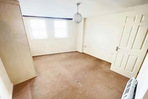 2 bedroom flat for sale, Ferry Approach, South Shields, Tyne and Wear, NE33 1JJ