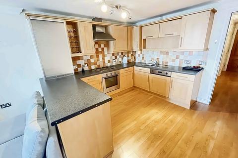 2 bedroom flat for sale, Ferry Approach, South Shields, Tyne and Wear, NE33 1JJ