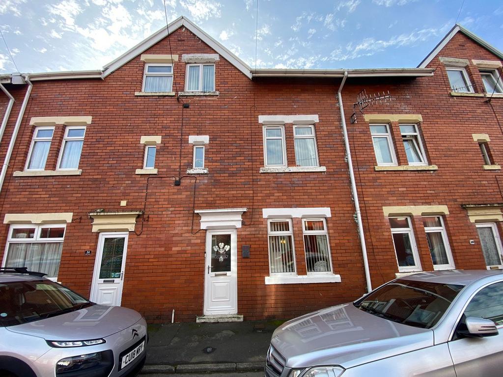 Avon Street, Glynneath, Neath, Neath Port Talbot. 4 bed terraced house