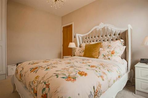 4 bedroom terraced house for sale - Fishwick Parade, Preston, Lancashire, PR1 4XQ