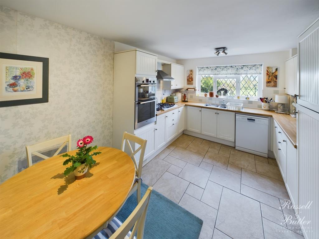 Cam02127 g0 pr0141 still011