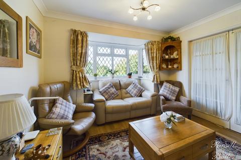 14 Chestnut Leys, Steeple Claydon, Buckingham, MK18 2RR