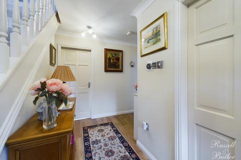 14 Chestnut Leys, Steeple Claydon, Buckingham, MK18 2RR