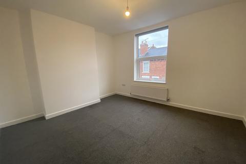 2 bedroom terraced house to rent, Albert Avenue, Bobbersmill, NG8 5BE