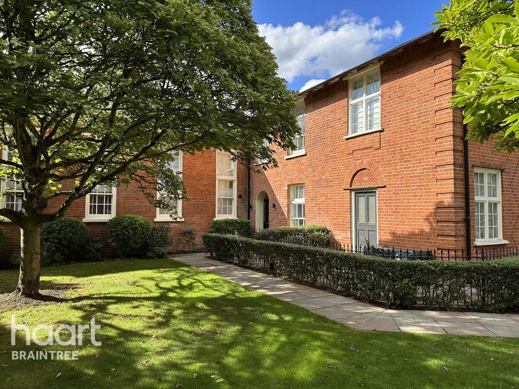 Old St Michaels Drive, Braintree 1 bed terraced house - £220,000