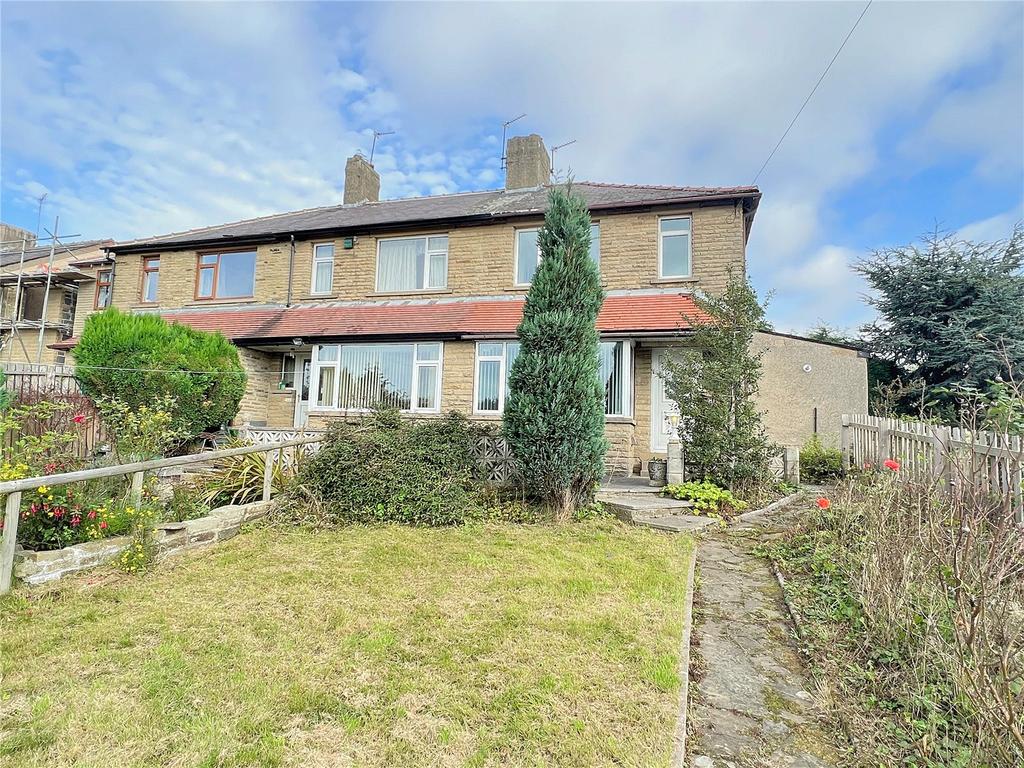 Cleckheaton Road, Low Moor, Bradford, BD12 3 bed terraced house for