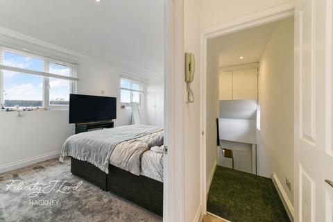 Flat 4, 115 Downs Road, London, E5 8DA