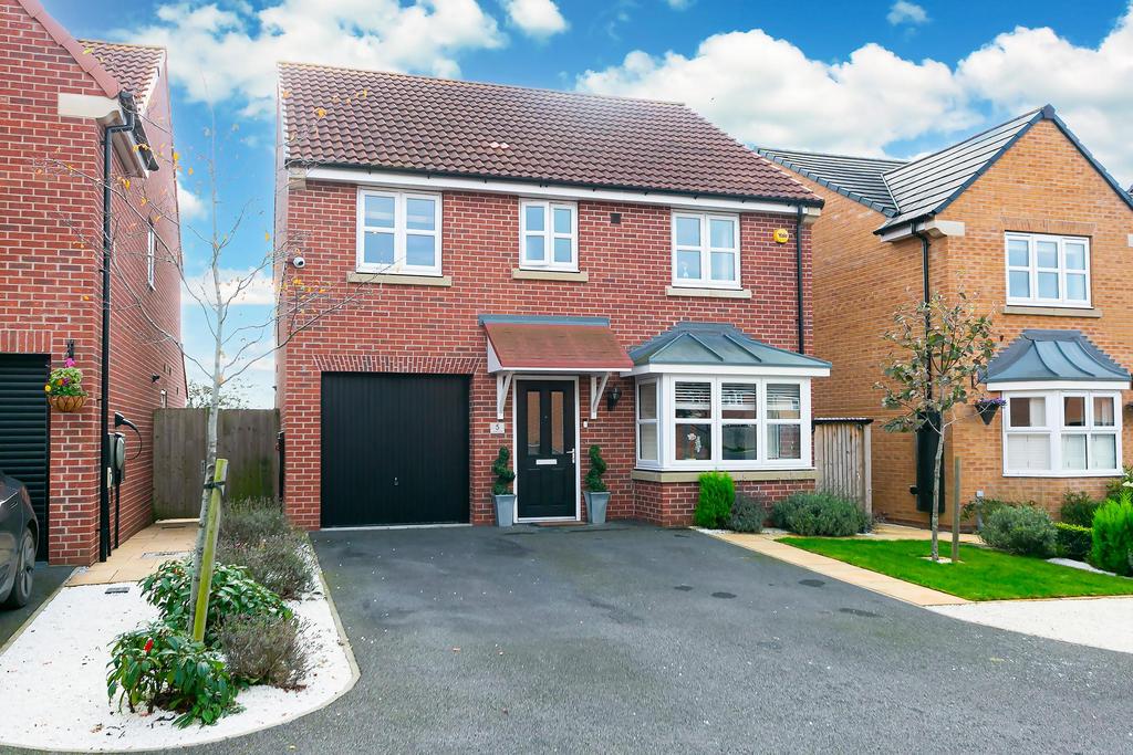 5 Tweengates Close, Pocklington YO42 2NP 4 bed detached house for sale