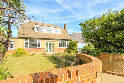91 Blenheim Chase, Leigh-on-sea, SS9 3BY