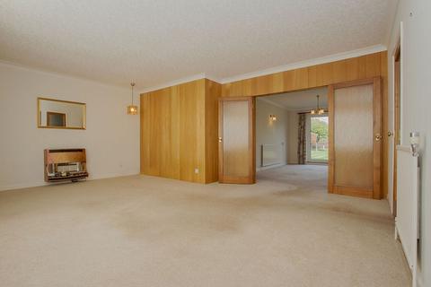 37 Westhawe, Bretton, Peterborough, PE3 8BA