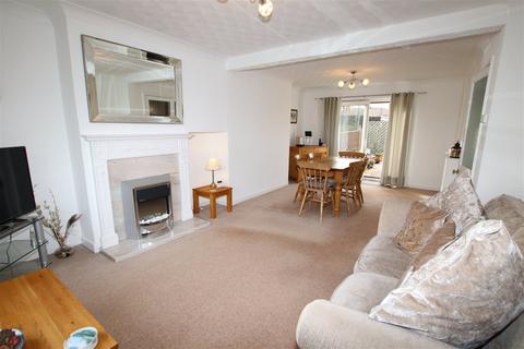 39 Gilroyd Lane, Dodworth, Barnsley, S75 3PA