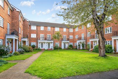 10 Kenmore Close, Richmond, TW9 3JG